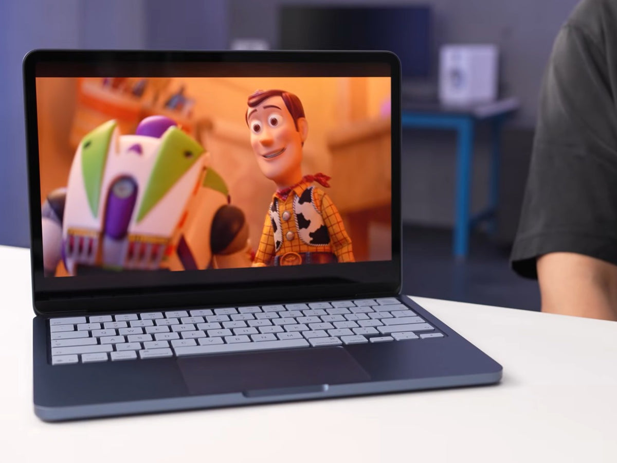 Apple MacBook Neo'nun Pil Ömrü Neden Kısa?