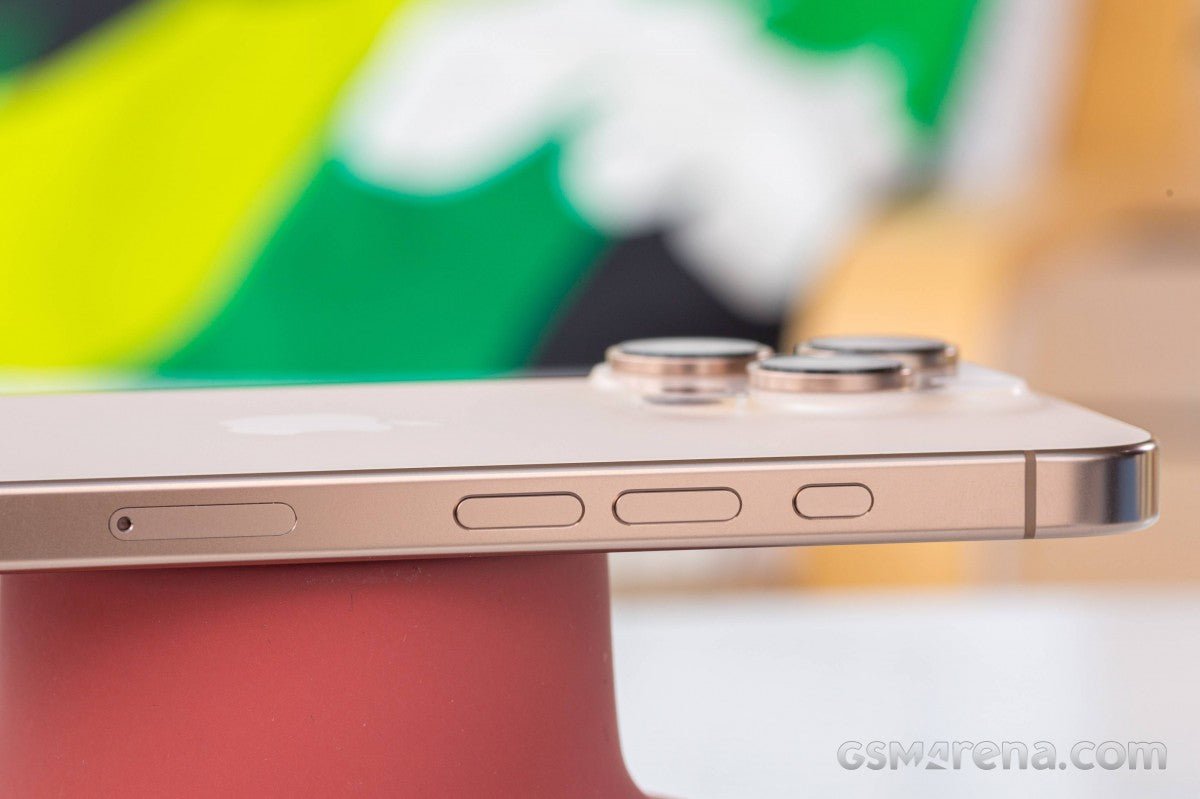 Apple'ın artık iPhone'lar, iPad'ler ve Apple Watch'lar için haptik düğmeler geliştirdiği söylentiler arasında