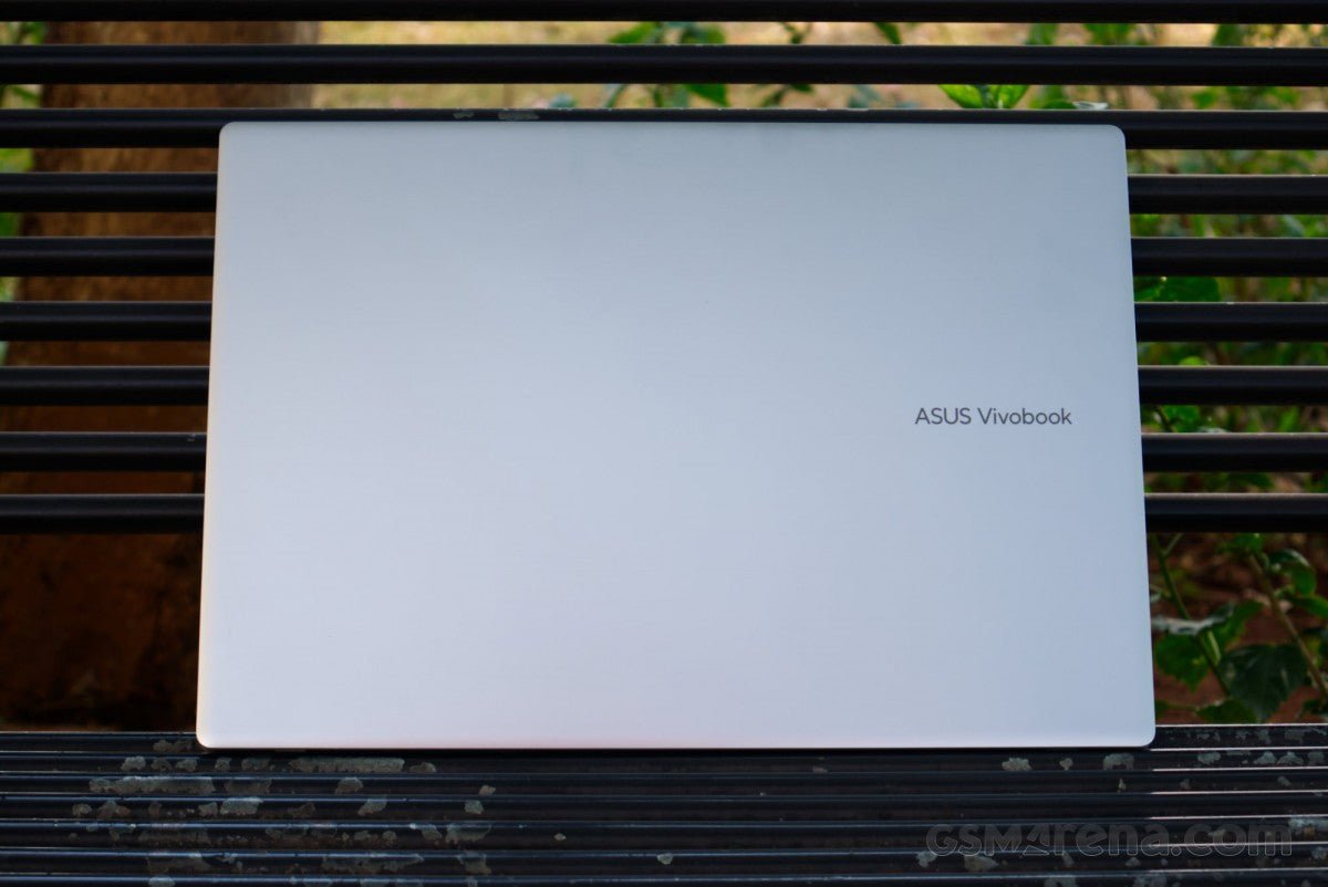 Asus Vivobook 16 X1607QA (Snapdragon X) incelemesi
