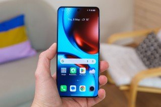 Bu yıl piyasaya sürülecek Realme akıllı telefon, 7.500 mAh bataryaya sahip olacak, 10.000 mAh bataryalı telefon ise 'yakında' geliyor.