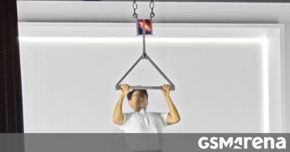 Honor Magic V6 Menteşe Testi: Dayanıklılık Gösterisi