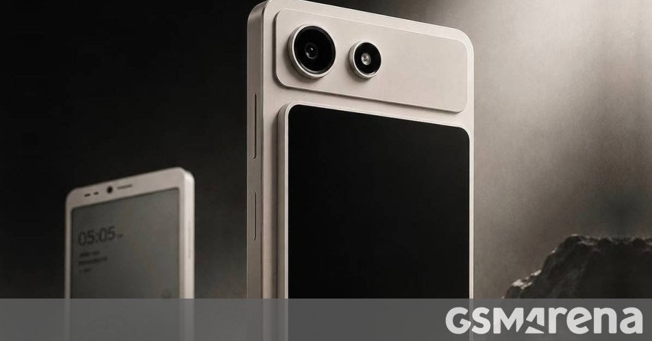 Hisense A10: E-ink Ekranlı ve Çıkarılabilir LCD'li Telefon