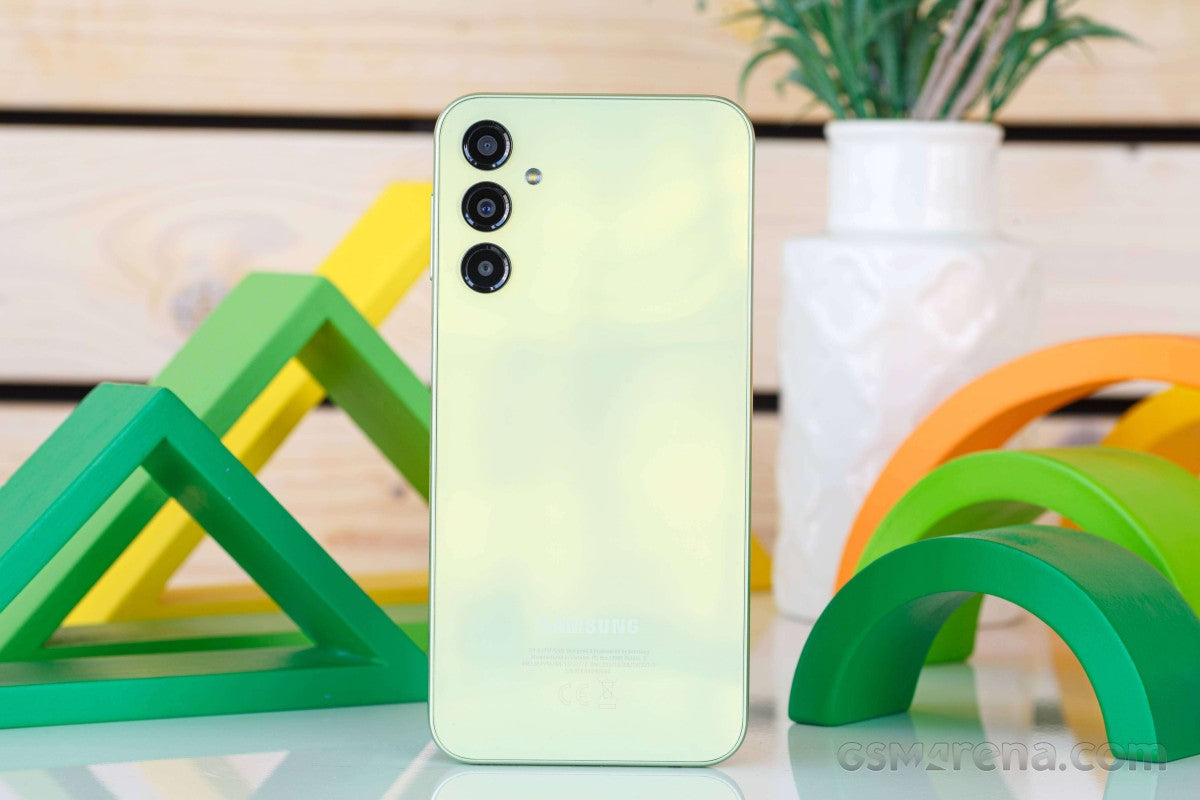 Samsung Galaxy A24 4G: One UI 9 Güncellemesi ve Özellikleri