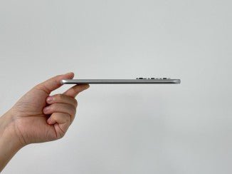 Infinix Hot 60 Pro+, profil 6 mm'nin altında olan bir cihazla yakında geliyor