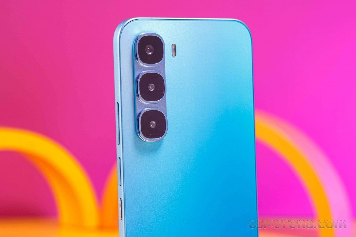 Infinix Hot 60 Pro'un kutu açılışı ve kullanıcı deneyimi videosu