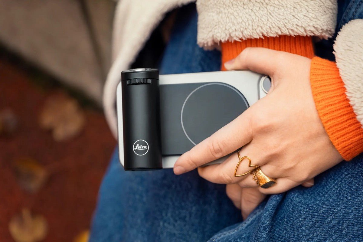 "Leica'dan iPhone Kullanıcılarına Pahalı Sürpriz: Yeni Kamera Tutacağı!"