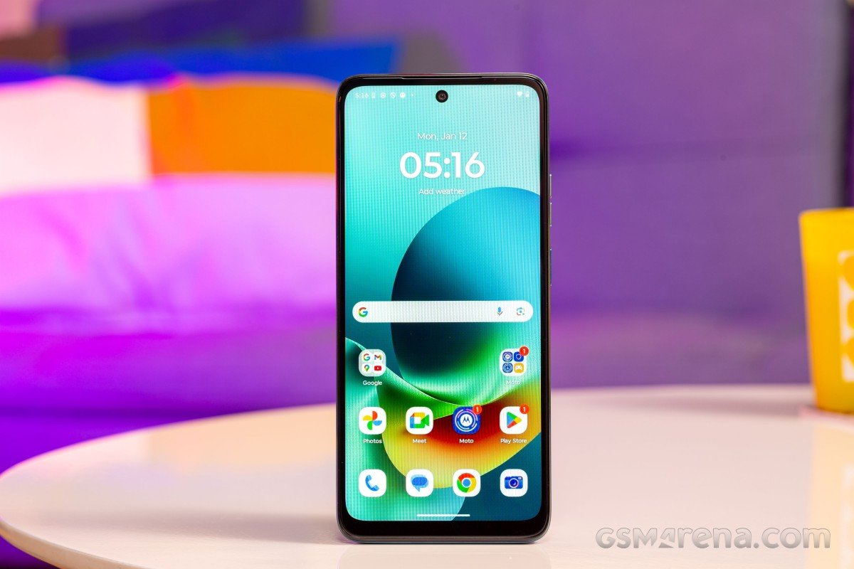 Motorola Moto G Play (2026) incelemesi için elimizde
