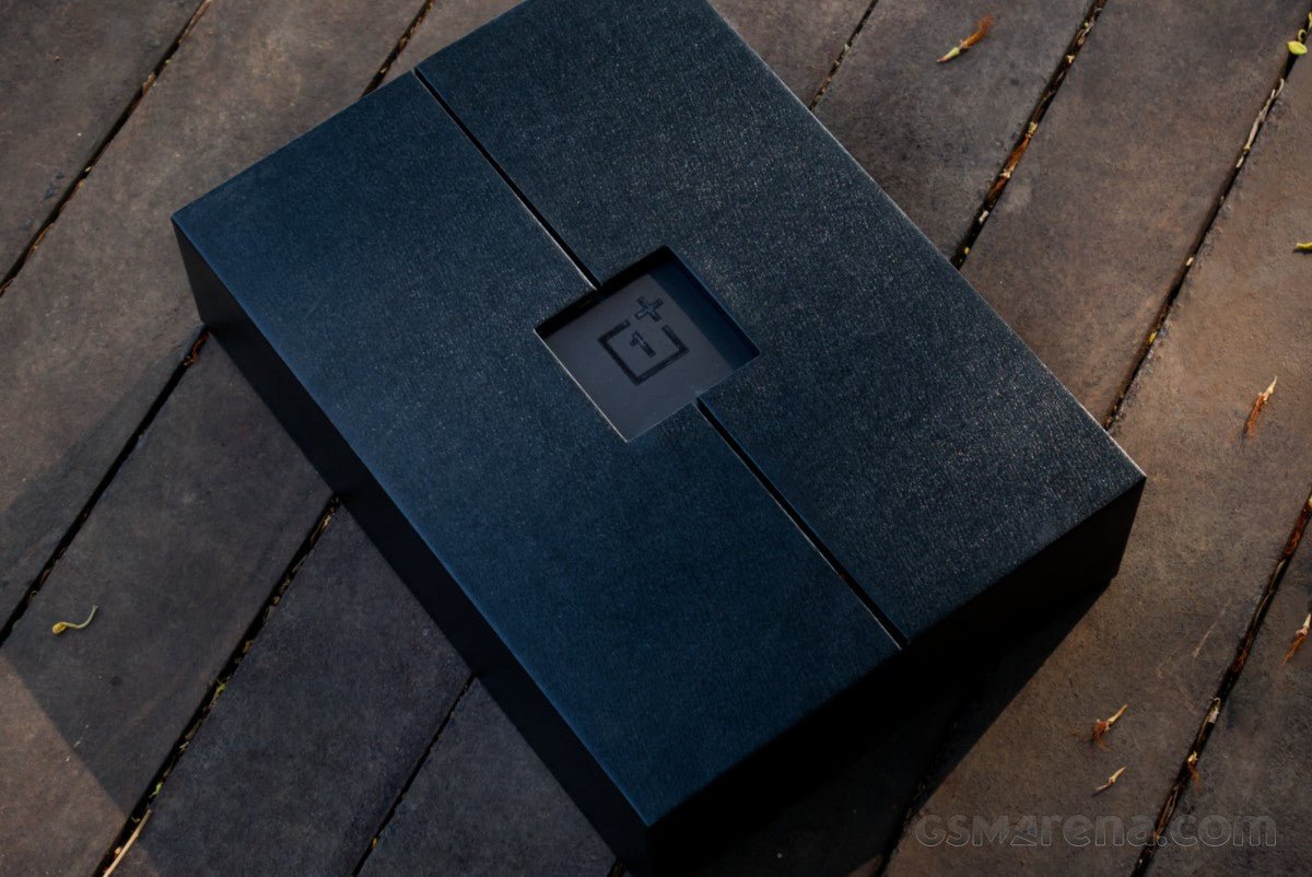 OnePlus 13'ler inceleniyor