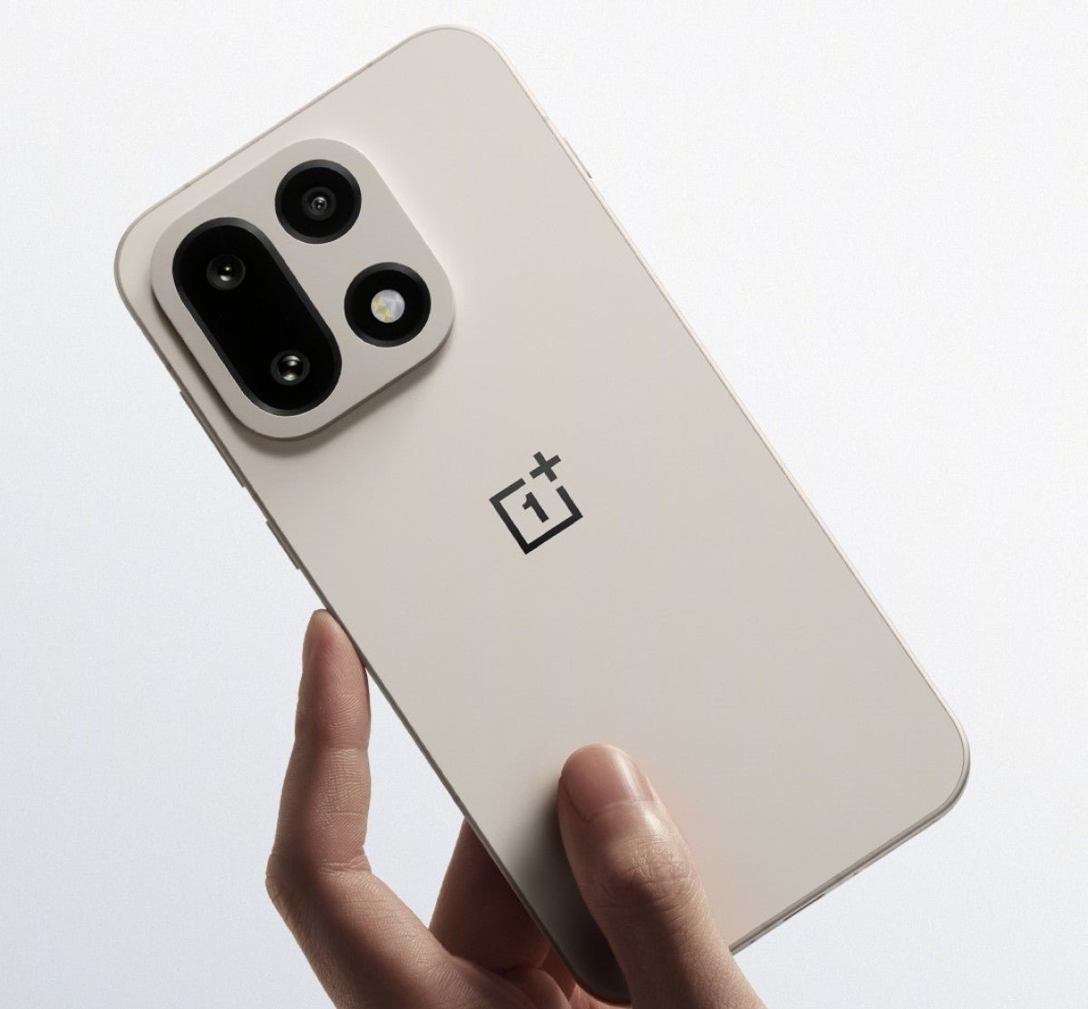 OnePlus 15'in Dune rengi ve ön tasarımı resmi olarak açıklandı