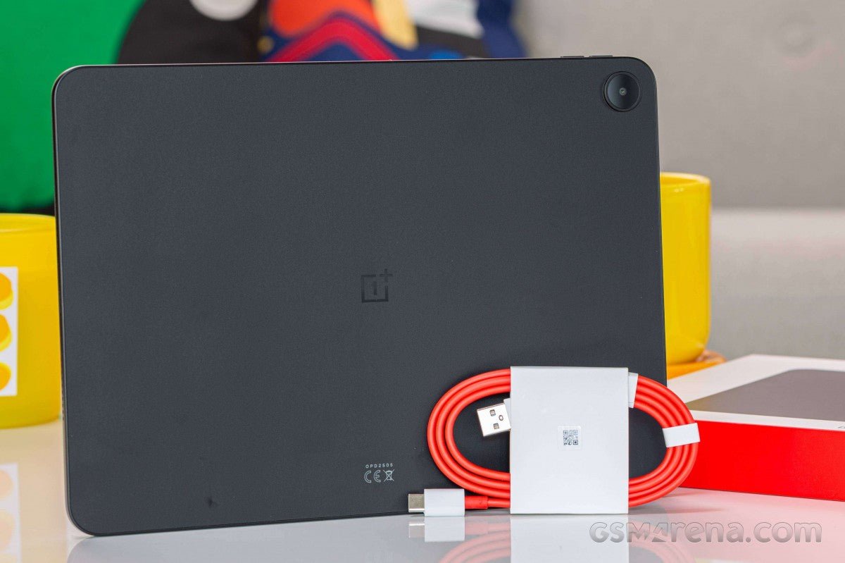 OnePlus Pad Go 2'in kutu açılışı