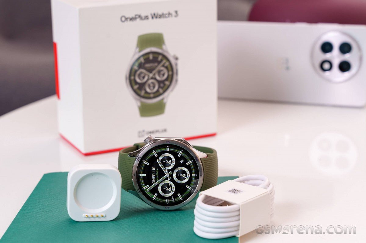 OnePlus Watch 3, ABD'de makul bir fiyata geri dönüyor