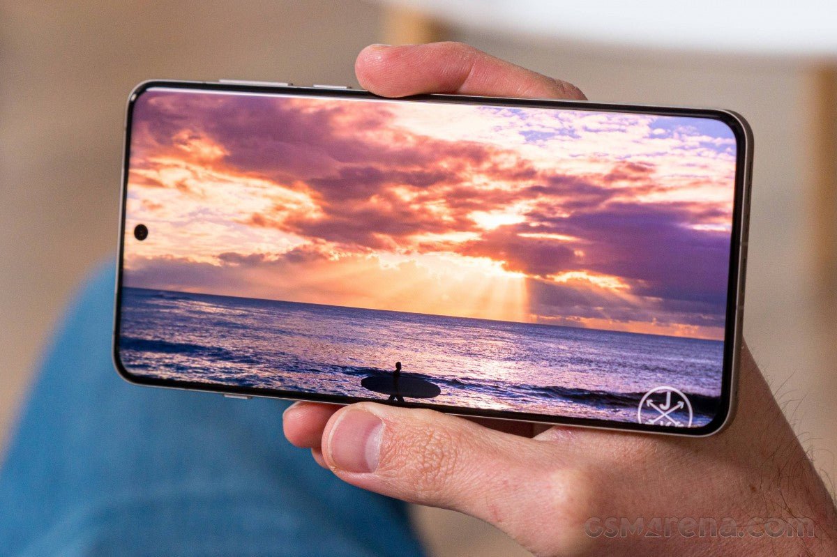 "Oppo Find X8 Ultra'dan Bomba Özellik: Düz Ekran Geliyor!"