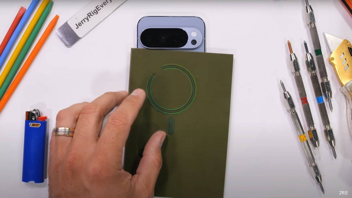 Pixel 10 Pro XL, bükülme testini başarıyla geçti