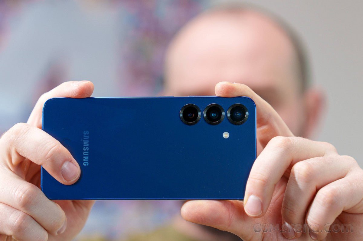 Rapor: Samsung Galaxy S26'nın Galaxy S25'in kameralarını yeniden kullanacağı bildirildi