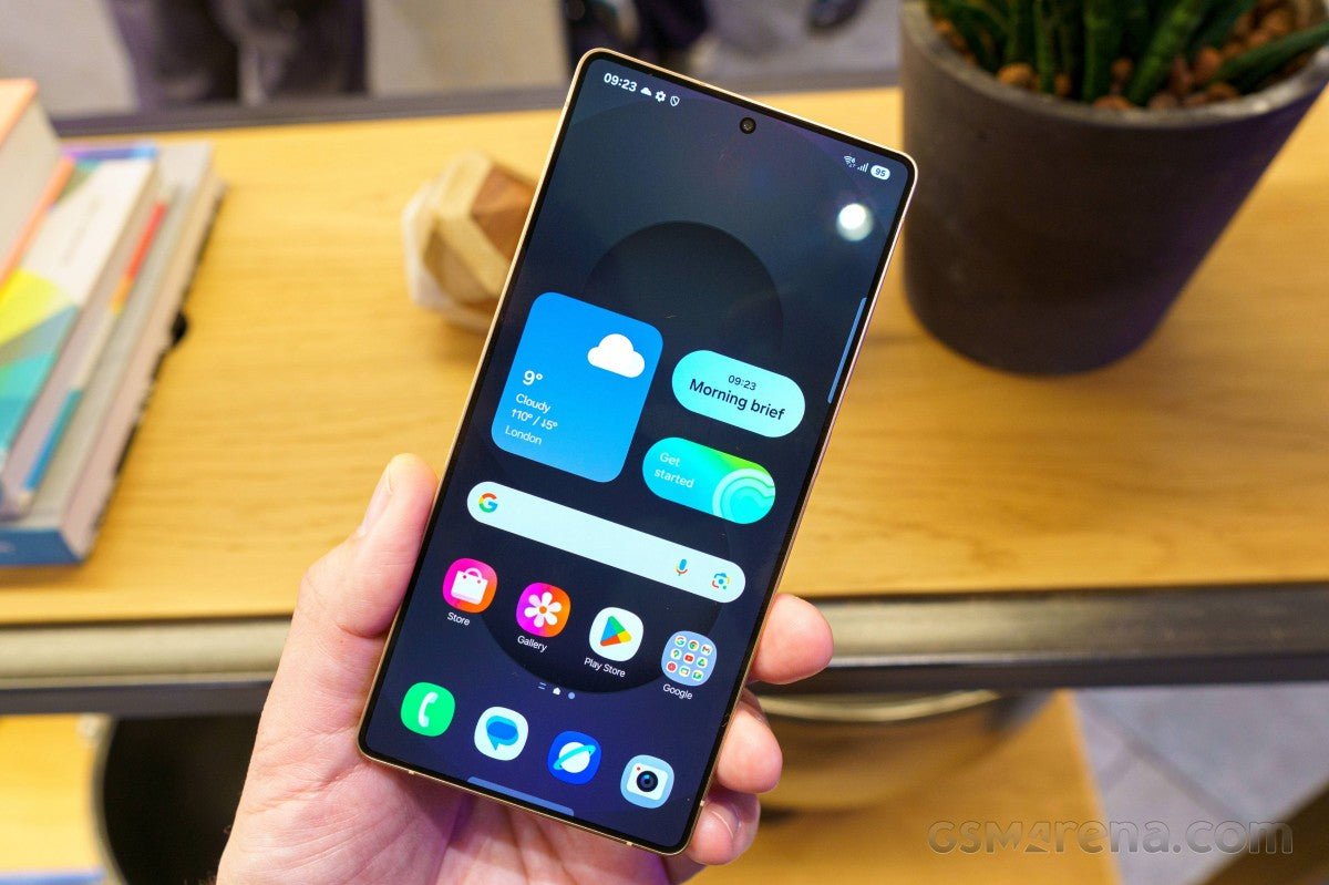 "Samsung Galaxy S25 Serisi İle İlgili Sıcak Yorumlar Neler?"