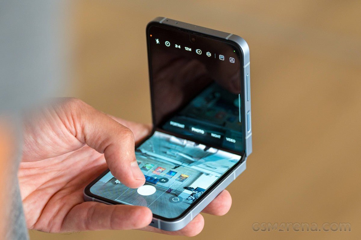 Samsung Galaxy Z Flip7'nin ABD'de Exynos işlemcili olacağı 'onaylandı'