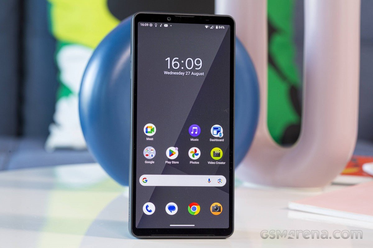 Sony Xperia 10 VII şimdi Android 16 güncellemesini alıyor