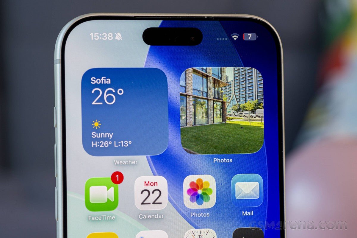 Tüm iPhone 18 serisinin selfie kameralarının yükseltileceği iddia ediliyor