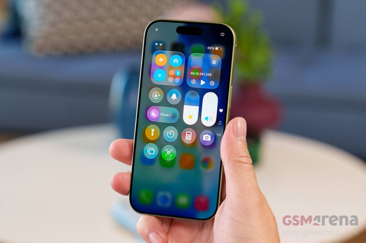 Yeni sızıntı, iPhone 18'in daha parlak bir ekrana sahip olabileceğini gösteriyor